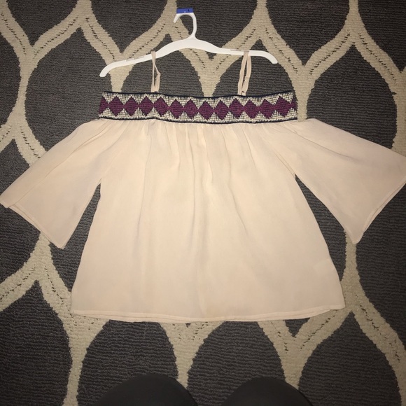 Maurices off shoulder top - Picture 1 of 2